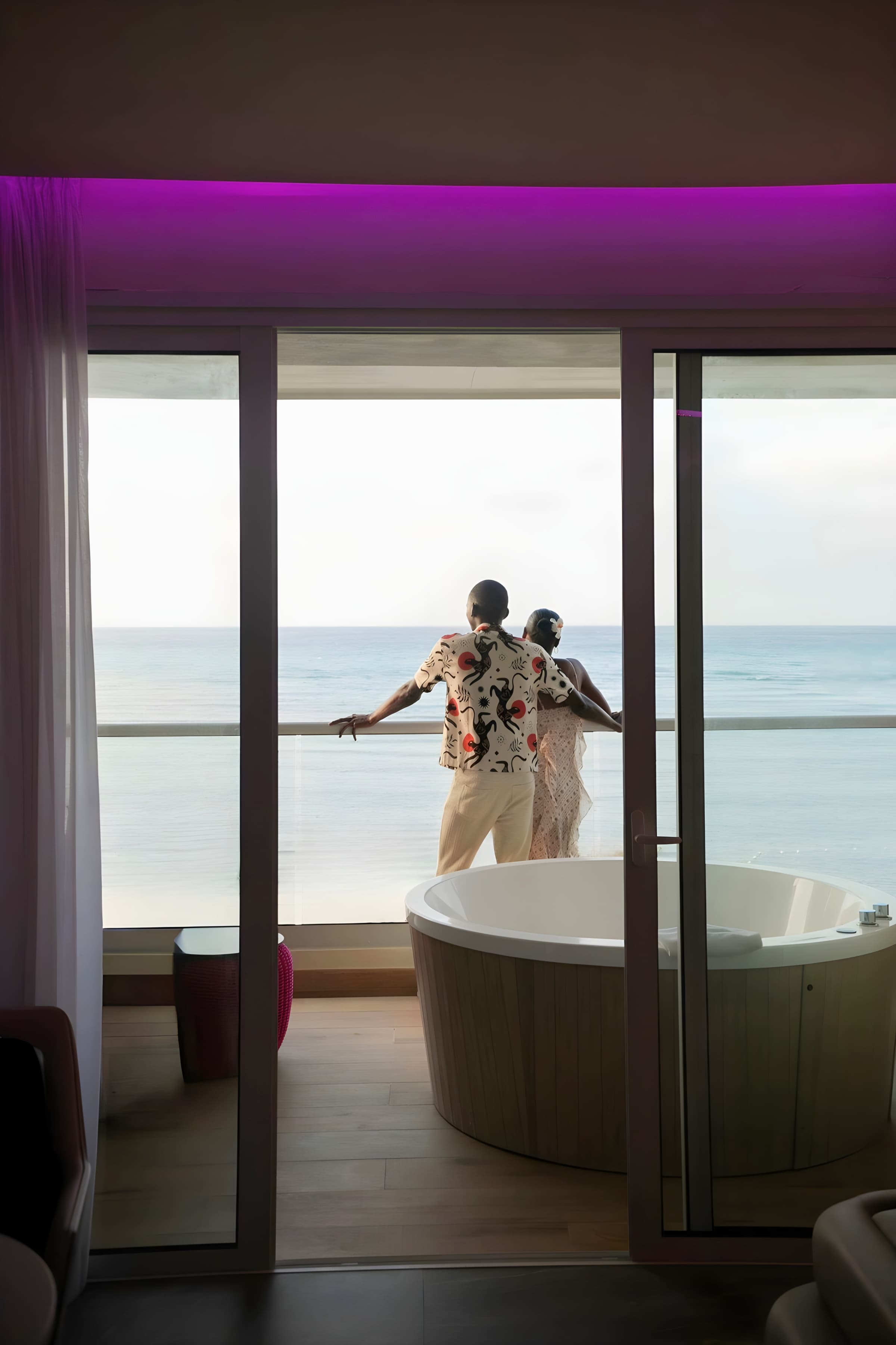 Nightlife aboard the floating hotels