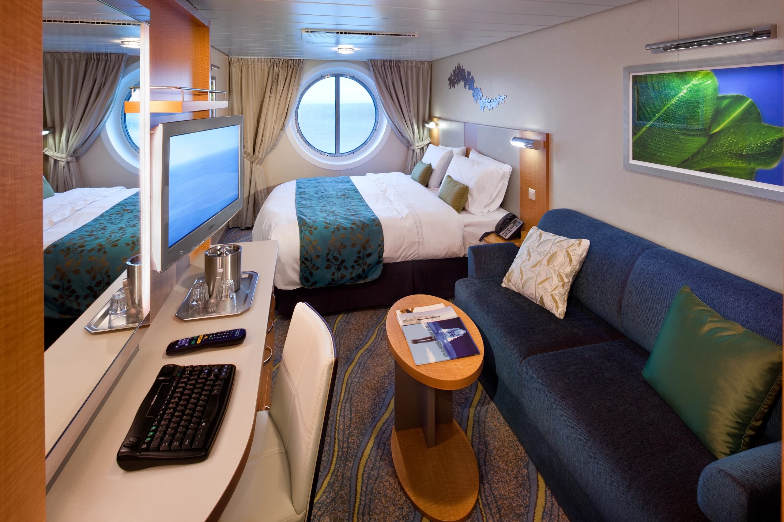 Wonder of the Seas Ocean View Stateroom